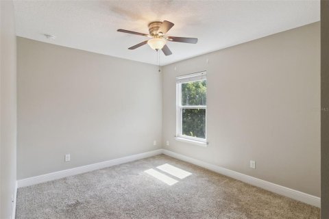 Duplex in Orlando, Florida 6 bedrooms, 290.04 sq.m. № 2258829 - photo 16