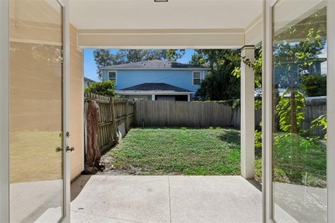 Duplex in Orlando, Florida 6 bedrooms, 290.04 sq.m. № 2258829 - photo 20