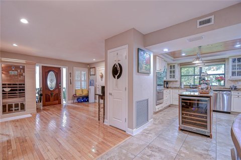 Villa ou maison à vendre à Tampa, Floride: 3 chambres, 216.28 m2 № 1919356 - photo 5