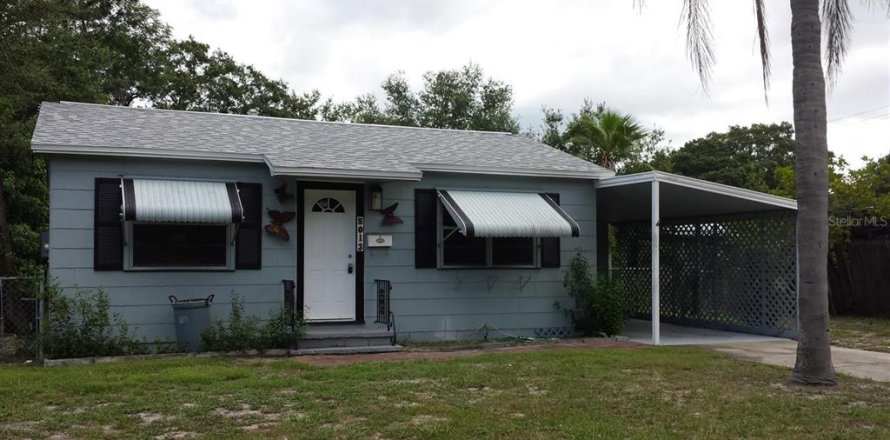 Villa ou maison à Saint Petersburg, Floride 3 chambres, 65.4 m2 № 2156520