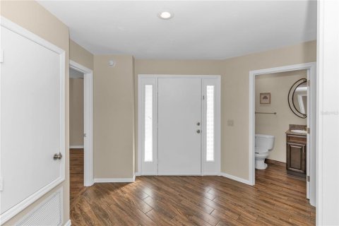 Villa ou maison à louer à Winter Springs, Floride: 3 chambres, 157.47 m2 № 1906662 - photo 6