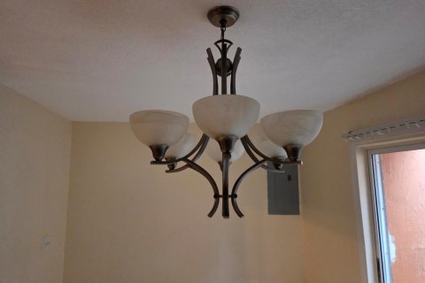 Villa ou maison à louer à North Lauderdale, Floride: 4 chambres, 155.15 m2 № 2432566 - photo 27