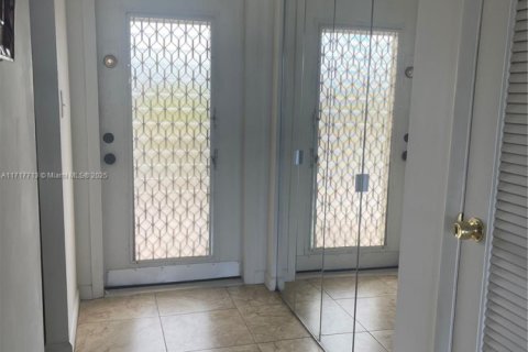 Condo in Sunrise, Florida, 2 bedrooms  № 1469147 - photo 20