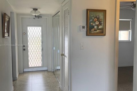 Condo in Sunrise, Florida, 2 bedrooms  № 1469147 - photo 23