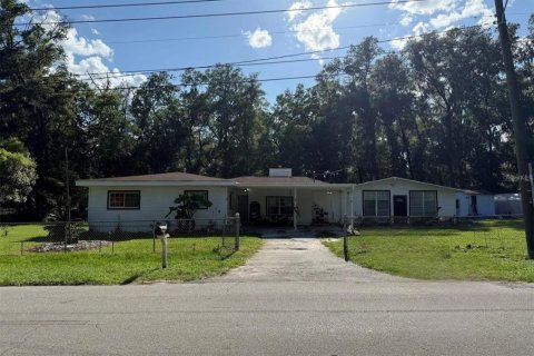 Casa en venta en Ocala, Florida, 3 dormitorios, 158.49 m2 № 1801744 - foto 1