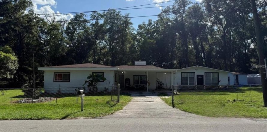 Casa en Ocala, Florida 3 dormitorios, 158.49 m2 № 1801744