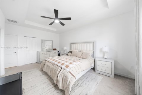 Touwnhouse à vendre à Miami, Floride: 3 chambres, 168.34 m2 № 2331504 - photo 13