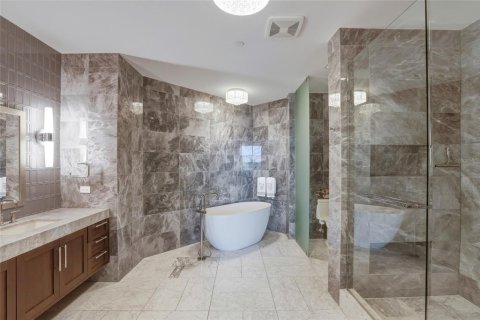Condo in Tampa, Florida, 3 bedrooms № 2157871 - photo 24