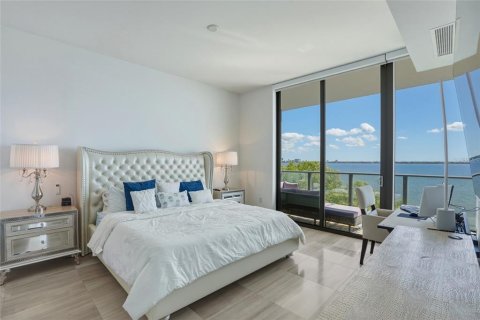 Condo in Tampa, Florida, 3 bedrooms № 2157871 - photo 18