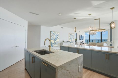 Condo in Tampa, Florida, 3 bedrooms № 2157871 - photo 9