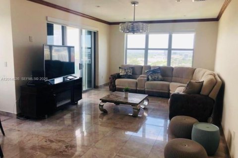 Condo in Aventura, Florida, 2 bedrooms № 2076282 - photo 4
