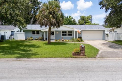House in Largo, Florida 4 bedrooms, 171.5 sq.m. № 1880881 - photo 9