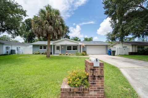 House in Largo, Florida 4 bedrooms, 171.5 sq.m. № 1880881 - photo 8