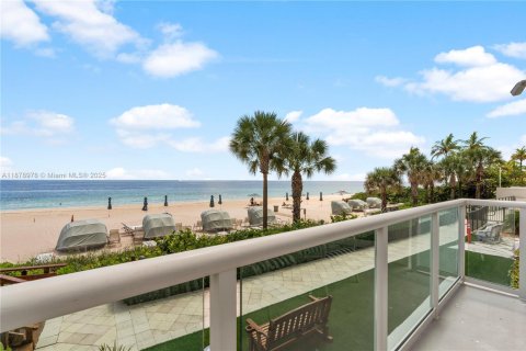 Copropriété à vendre à Fort Lauderdale, Floride: 3 chambres, 185.8 m2 № 1921206 - photo 4