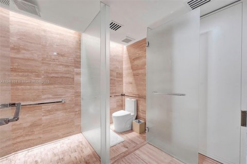 Copropriété à louer à Bal Harbour, Floride: 62.71 m2 № 1860957 - photo 13