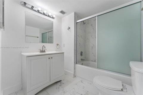 Купить кондоминиум в Дейви, Флорида 2 спальни, 99.41м2, № 1937477 - фото 13
