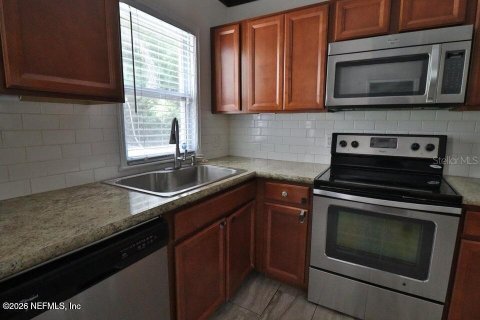 House in Jacksonville, Florida 4 bedrooms, 141.77 sq.m. № 2387371 - photo 8