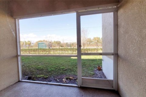 Снять в аренду кондоминиум в Ривервью, Флорида 8 комнат, 106.93м2, № 2213240 - фото 17