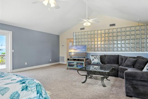Casa en venta en New Smyrna Beach, Florida, 4 dormitorios, 204.76 m2 № 1885482 - foto 29