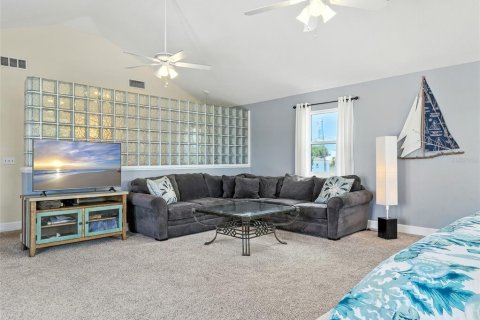Casa en venta en New Smyrna Beach, Florida, 4 dormitorios, 204.76 m2 № 1885482 - foto 30
