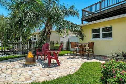 Casa en venta en New Smyrna Beach, Florida, 4 dormitorios, 204.76 m2 № 1885482 - foto 9