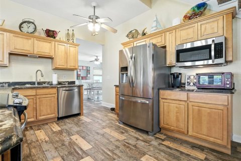 Casa en venta en New Smyrna Beach, Florida, 4 dormitorios, 204.76 m2 № 1885482 - foto 3