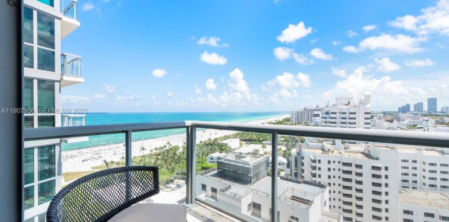 Condo à Miami Beach, Floride, 2 chambres  № 1976634