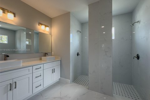 Villa ou maison à vendre à Lehigh Acres, Floride: 3 chambres, 159.51 m2 № 1966478 - photo 15