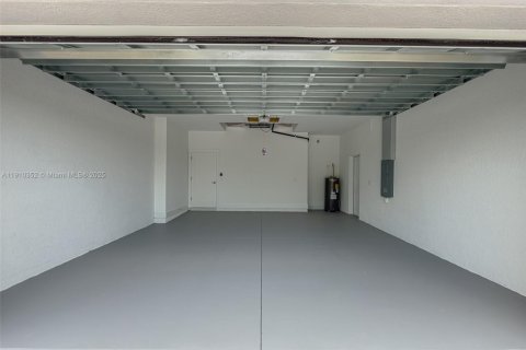 Villa ou maison à vendre à Lehigh Acres, Floride: 3 chambres, 159.51 m2 № 1966478 - photo 27