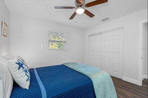 Casa en venta en Saint Petersburg, Florida, 4 dormitorios, 136.94 m2 № 1612360 - foto 24