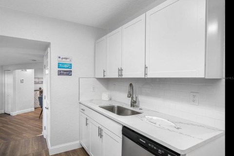 Casa en venta en Saint Petersburg, Florida, 4 dormitorios, 136.94 m2 № 1612360 - foto 16