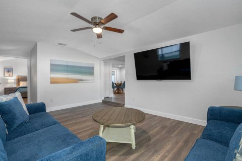 Casa en venta en Saint Petersburg, Florida, 4 dormitorios, 136.94 m2 № 1612360 - foto 9
