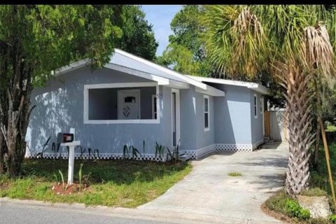 Casa en alquiler en Haines City, Florida, 4 dormitorios, 96.43 m2 № 1879323 - foto 1