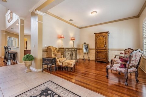 House in Tampa, Florida 4 bedrooms, 322.56 sq.m. № 1823063 - photo 14