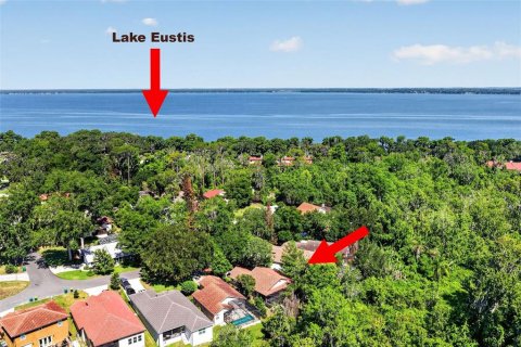 Villa ou maison à vendre à Eustis, Floride: 2 chambres, 151.15 m2 № 2223585 - photo 3