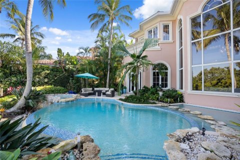 House in North Palm Beach, Florida 4 bedrooms, 629.6 sq.m. № 1764215 - photo 9