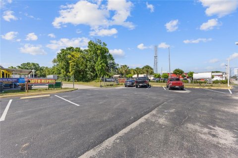 Immobilier commercial à vendre à Daytona Beach, Floride: 668.9 m2 № 2437309 - photo 10