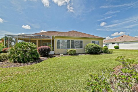 House in Summerfield, Florida 3 bedrooms, 215.9 sq.m. № 1893970 - photo 9