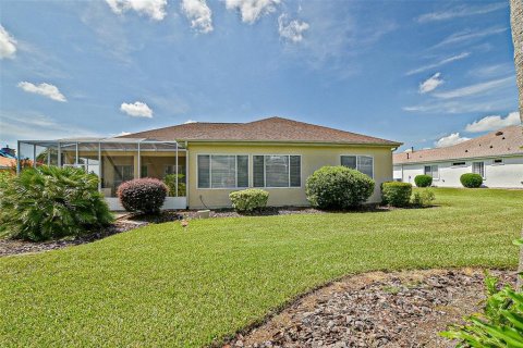 House in Summerfield, Florida 3 bedrooms, 215.9 sq.m. № 1893970 - photo 10