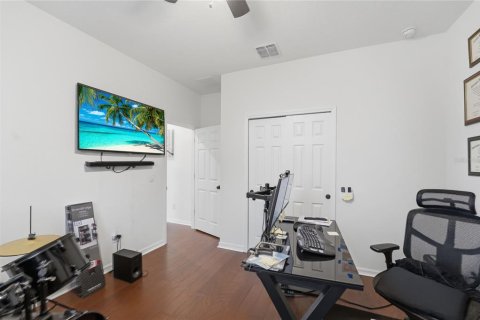 House in Apopka, Florida 6 bedrooms, 284.37 sq.m. № 2202726 - photo 22
