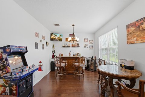 House in Apopka, Florida 6 bedrooms, 284.37 sq.m. № 2202726 - photo 9