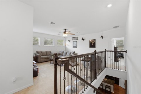 House in Apopka, Florida 6 bedrooms, 284.37 sq.m. № 2202726 - photo 25