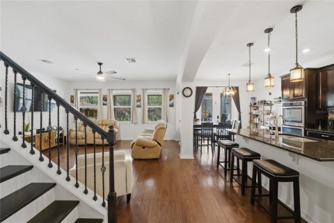 House in Apopka, Florida 6 bedrooms, 284.37 sq.m. № 2202726 - photo 10