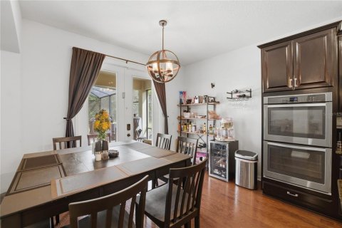 House in Apopka, Florida 6 bedrooms, 284.37 sq.m. № 2202726 - photo 20