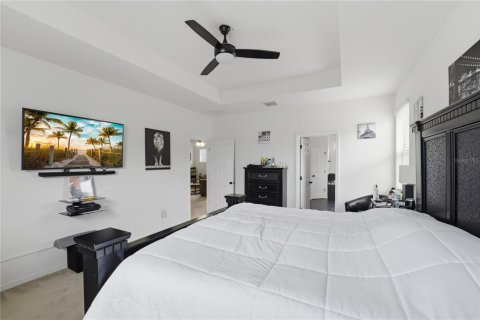 House in Apopka, Florida 6 bedrooms, 284.37 sq.m. № 2202726 - photo 28