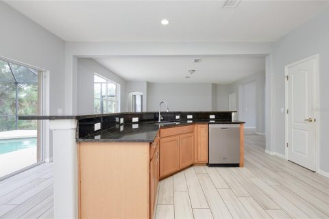 Villa ou maison à vendre à Port Charlotte, Floride: 3 chambres, 195.84 m2 № 2410634 - photo 19