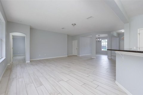 Villa ou maison à vendre à Port Charlotte, Floride: 3 chambres, 195.84 m2 № 2410634 - photo 3