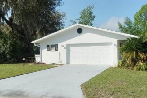 House in Inverness, Florida 3 bedrooms, 117.06 sq.m. № 1686931 - photo 3