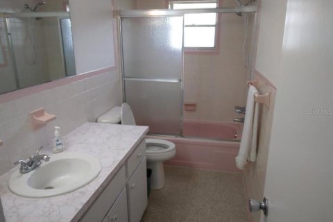 House in Inverness, Florida 3 bedrooms, 117.06 sq.m. № 1686931 - photo 6