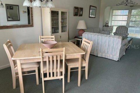 Condo in Largo, Florida, 1 bedroom № 2275767 - photo 8